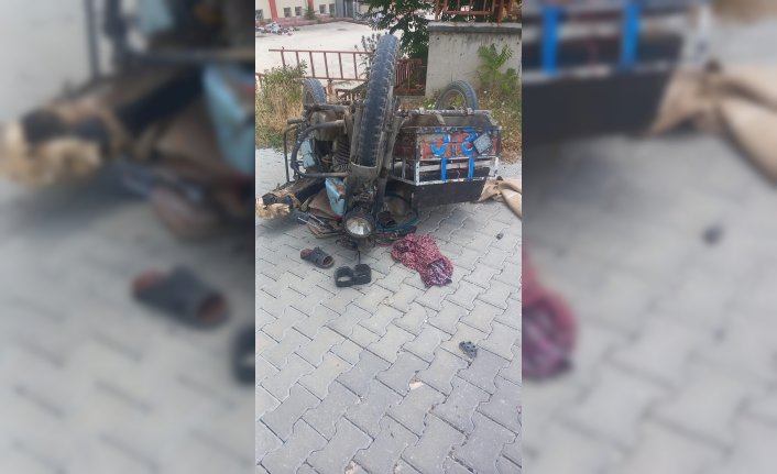 Çorum'da devrilen motosikletteki karı koca yaralandı