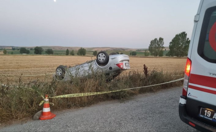 Çorum'da devrilen otomobildeki 1 kişi öldü, 3 kişi yaralandı