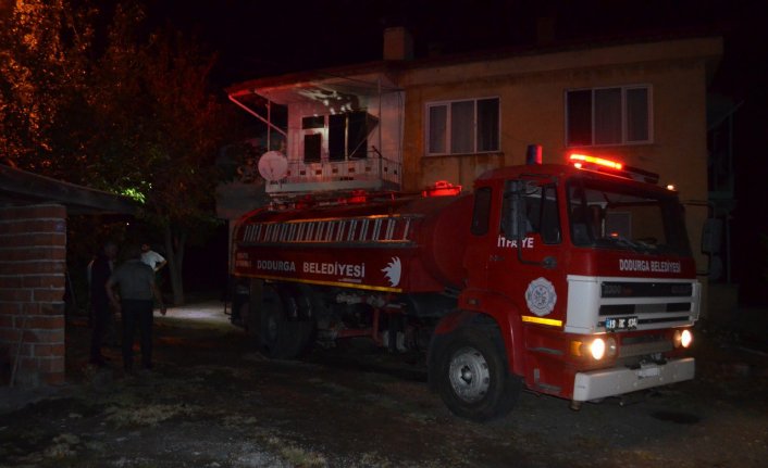 Çorum'da evde çıkan yangın itfaiye ekiplerince söndürüldü