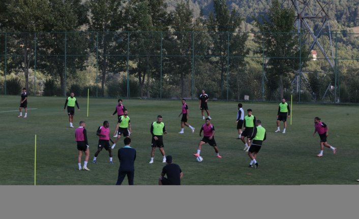 Eyüpspor, yeni sezon öncesinde Bolu'da kampa girdi