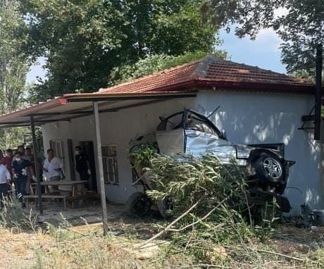 Muğla'da devrilen otomobilde ölen uzman çavuşun cenazesi Bolu'da toprağa verildi