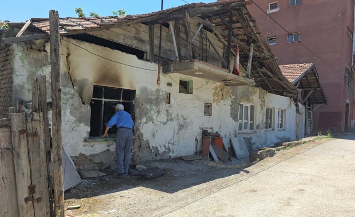 Karabük'te metruk evde çıkan yangın söndürüldü