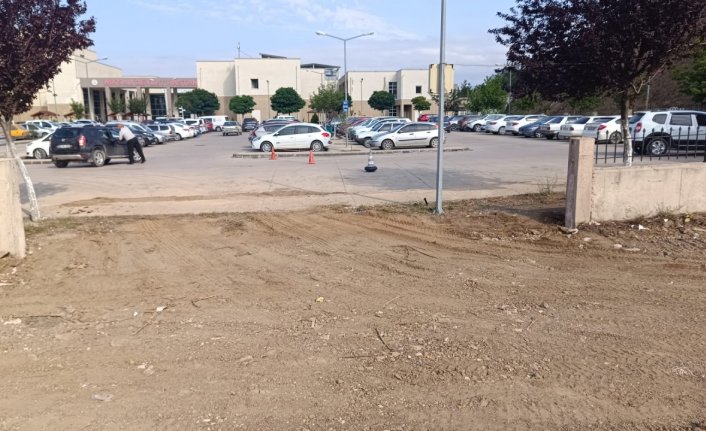 Niksar Devlet Hastanesi için otopark yapımına başlandı