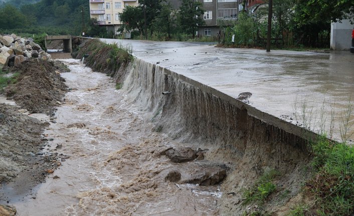 Ordu'da sağanak etkili oldu