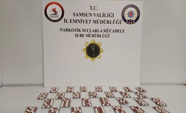 Samsun'da uyuşturucu ele geçirilen otomobildeki 3 kişi gözaltına alındı