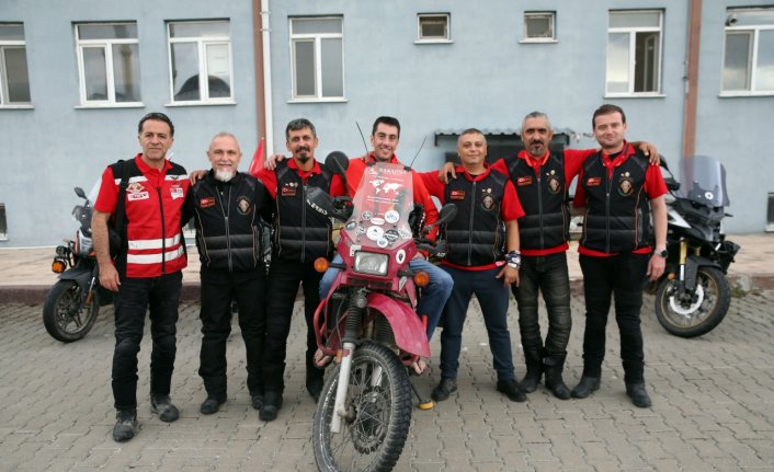 Şilili gezgin, hikayesinden etkilendiği “İnebolu'dan Ankara'ya İstiklal Sürüşü“ne katıldı