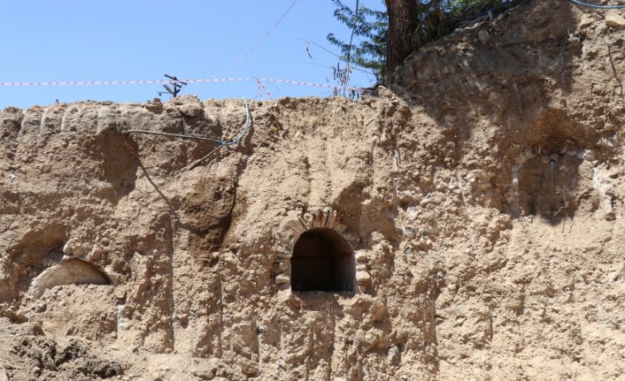 Amasya'da inşaat kazısında Roma dönemine ait mezarlar bulundu