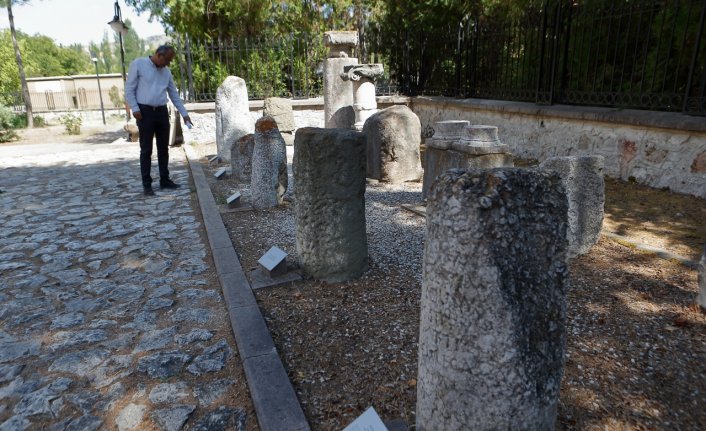 Antik dönemin “trafik tabelası“ Roma mil taşları Boğazkale Müzesi'nde sergileniyor