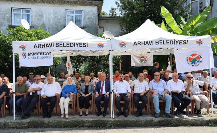 Arhavi'de doğalgaz çalışmalarına başlandı