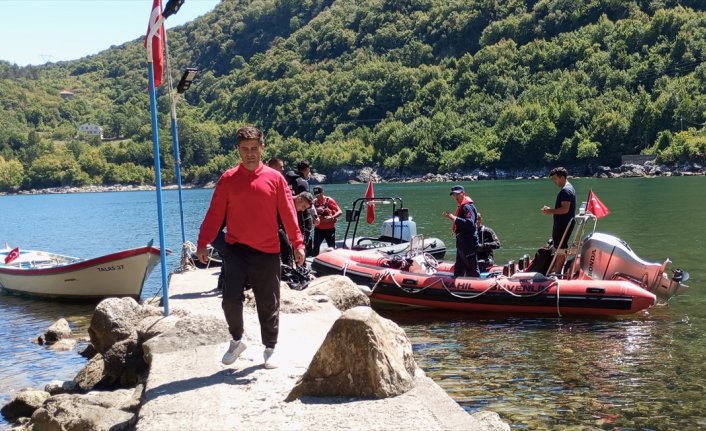 Kastamonu'da batan teknedeki 3 kişiden 2'sinin cansız bedeni bulundu