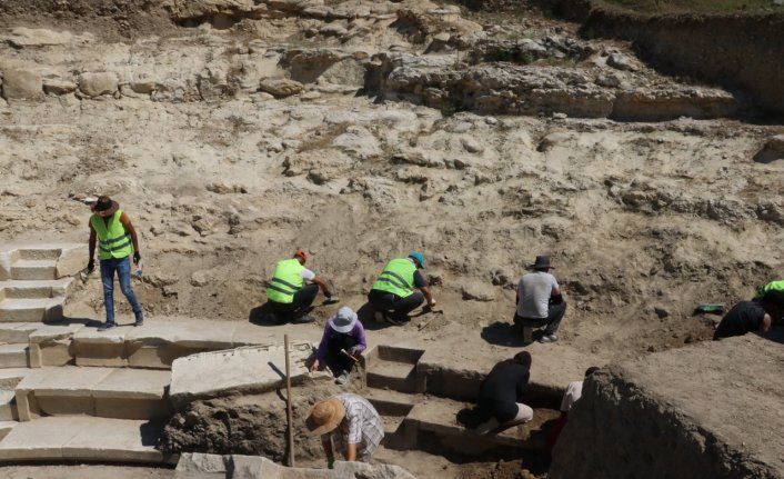 Pompeiopolis Antik Kenti'ndeki Roma tiyatrosu gün yüzüne çıkarıldı