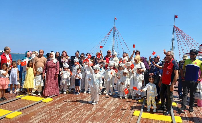 Samsun'da Vakıflar Bölge Müdürlüğünce toplu sünnet şöleni düzenlendi