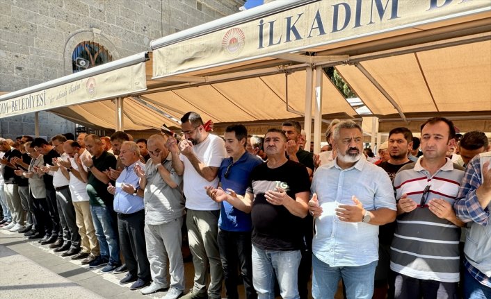 Samsun ve çevre illerde Heniyye için gıyabi cenaze namazı kılındı