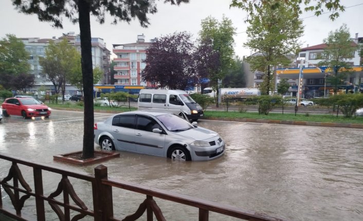 Sinop’ta sağanak etkili oldu