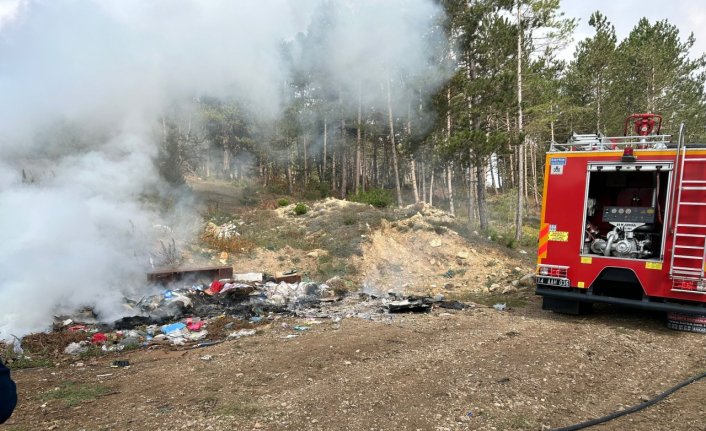 Bolu'da çöplük alanda çıkan yangın söndürüldü