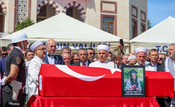 İsrail askerlerince öldürülen Ayşenur Ezgi Eygi, son yolculuğuna uğurlandı