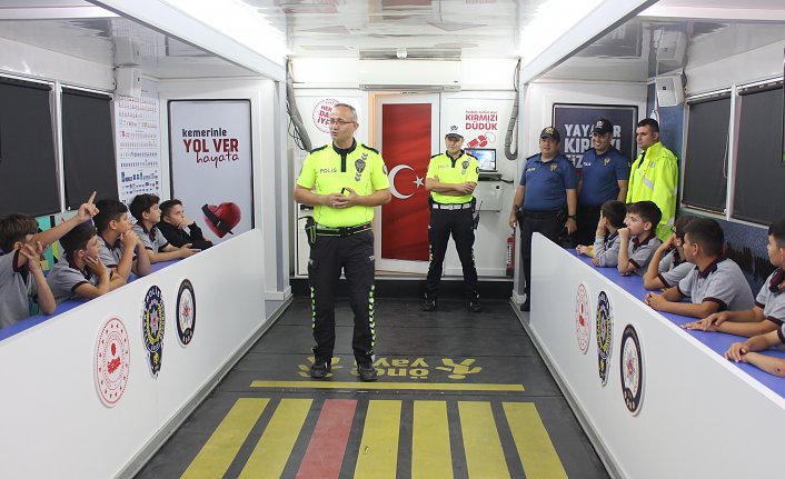 Mobil Trafik Eğitim Tırı Bafra'da