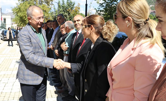 Mülkiye başmüfettişliğine atanan Vali Doruk, Amasya'dan uğurlandı