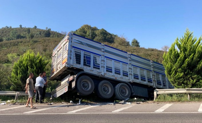 Ordu'da zincirleme trafik kazasında 5 kişi yaralandı