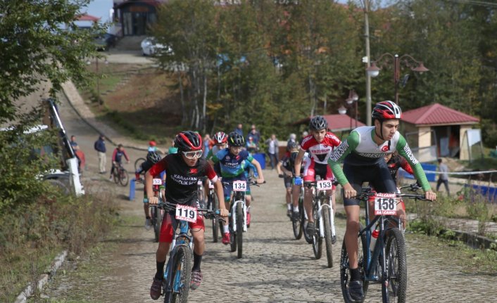 Rize'de Uluslararası MTB Cup Dağ Bisikleti Yarışları yapıldı