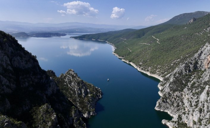 Şahinkaya Kanyonu yaz sezonunda yaklaşık 100 bin ziyaretçi ağırladı