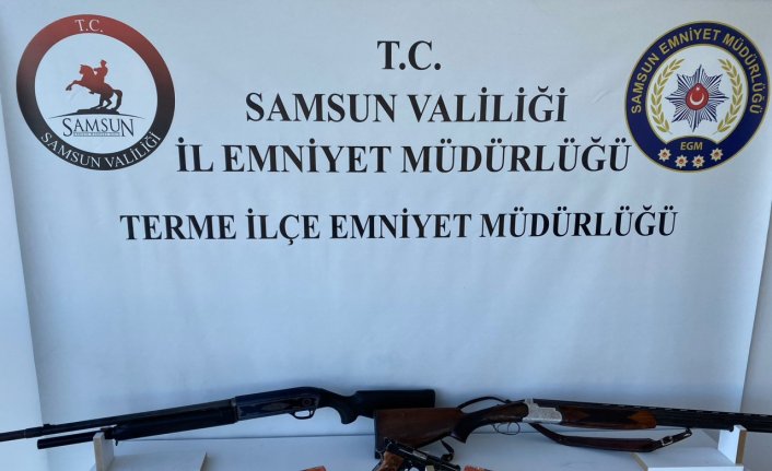 Samsun'da bir adreste 6 ruhsatsız tabanca ele geçirildi