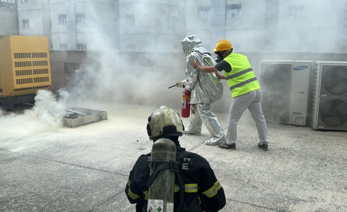 Samsun'da hastanedeki tatbikatta deprem sonrasında yaşananlar canlandırıldı