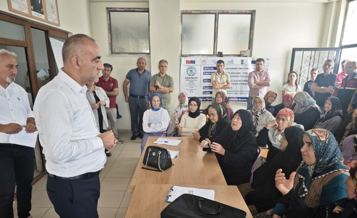 Samsun'da kadınlara uygulamalı konserve yapımı eğitimi verildi