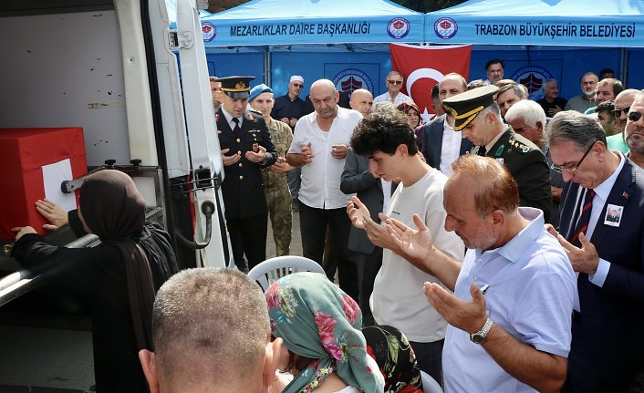 Şehit Piyade Üsteğmen Ayar'ın naaşı, memleketi Trabzon'a getirildi