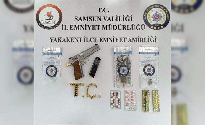 Yakakent'te tabanca, mühimmat ve uyuşturucu madde ele geçirildi