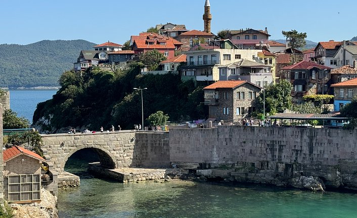 Amasra'nın ağırladığı turist sayısı 9 ayda 2 milyon 200 bini aştı