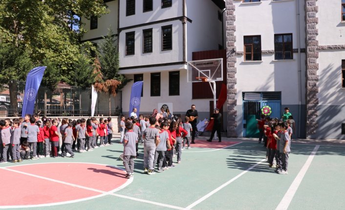 Amasya'da ilkokul öğrencilerine spor branşları tanıtıldı