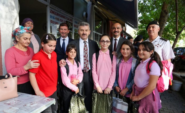 Artvin Valisi Ergün Ardanuç'ta ziyaretler gerçekleştirdi