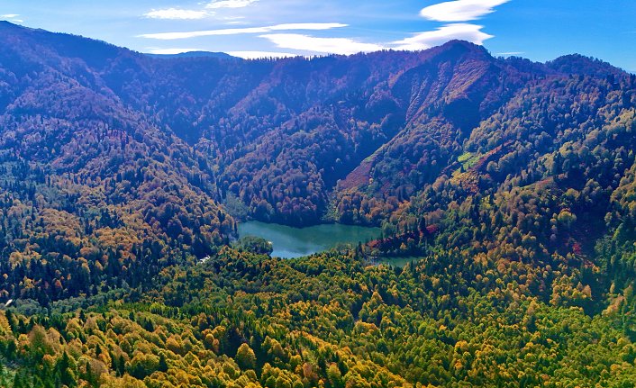 Borçka Karagöl Tabiat Parkı 600 binden fazla turisti ağırladı