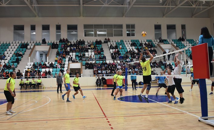 Boyabat'ta “101. Yıl Cumhuriyet Kupası Voleybol Turnuvası” düzenlendi