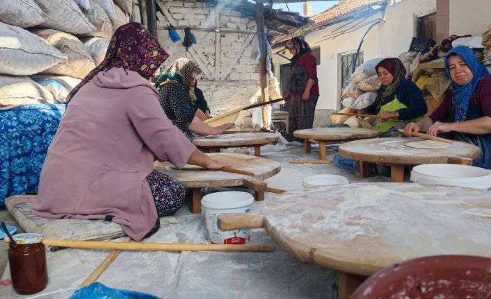 Çorum'da kışlık yufka mesaisi başladı