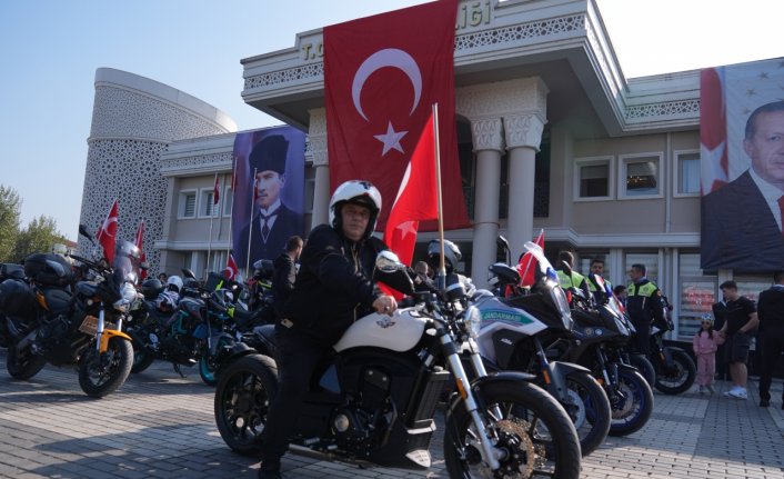 Düzce'de “Cumhuriyet Motosiklet Turu“ düzenlendi