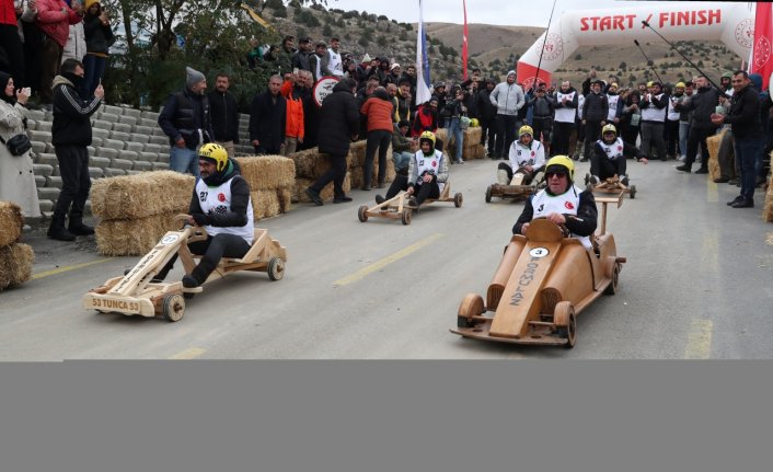 Erzincan’da “Arabam tahtadan, inerim Ergan'dan“ formuLaz yarışı düzenlendi