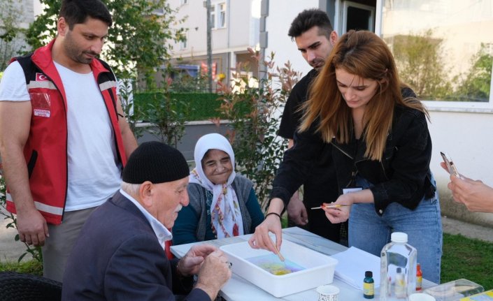 Giresun'da huzurevi sakinlerine yönelik sanat atölyesinde etkinlik düzenlendi