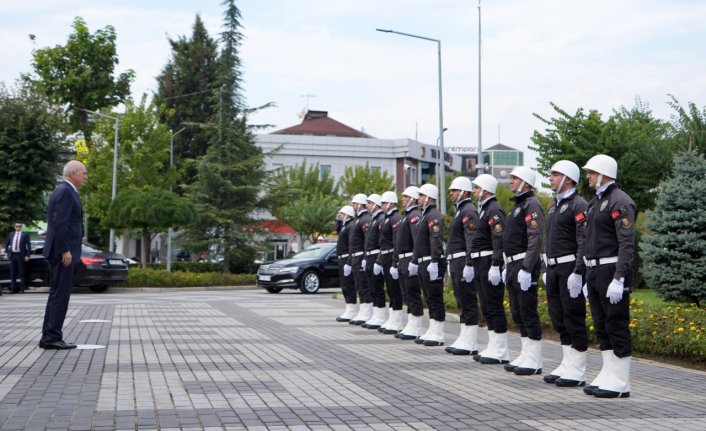 TBMM Başkanı Kurtulmuş, Düzce Valiliğini ziyaret etti