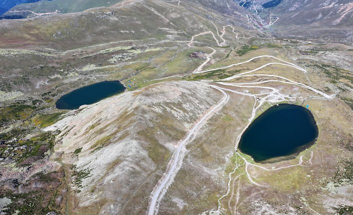 Trabzon'daki krater göller sonbaharda da ziyaretçilerini ağırlamaya devam ediyor