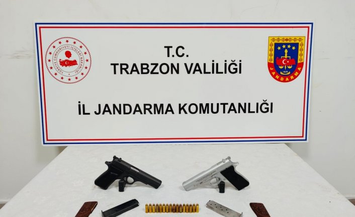 Trabzon'da kaçak silah operasyonunda 2 kişi yakalandı