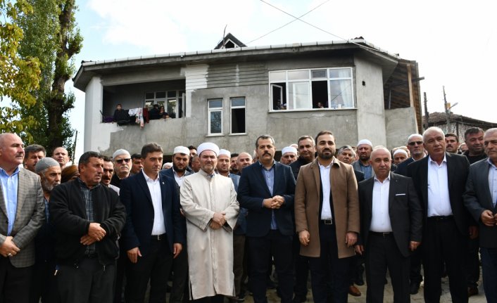 Vezirköprü'de Bekir Hafız Camisi ibadete açıldı