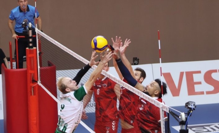 Voleybol: SMS Grup Efeler Ligi