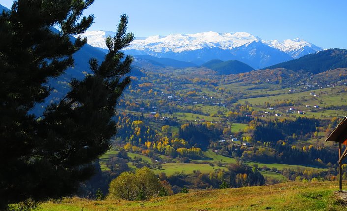 Artvin'de 4. Geleneksel Foto Jeep Safari etkinliği düzenlendi