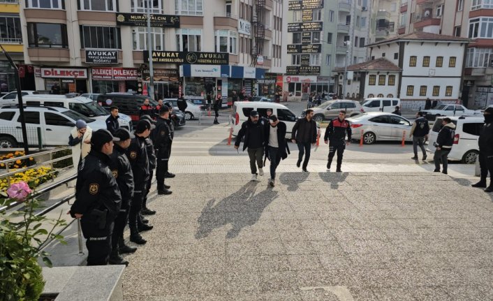 Çorum'da akrabasını öldüren zanlı tutuklandı