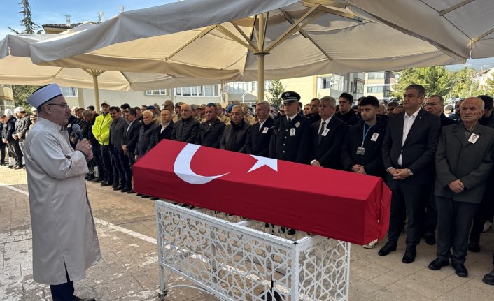 Karabük'te hayatını kaybeden polis memuru defnedildi