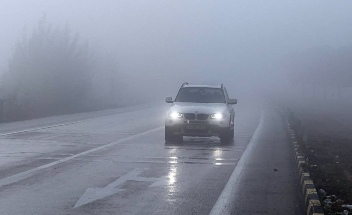 Kastamonu'da sis ulaşımı olumsuz etkiliyor