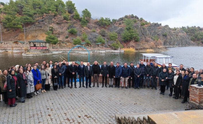 Oğuzlar Belediye Başkanı Cebeci, öğretmenleri ağırladı