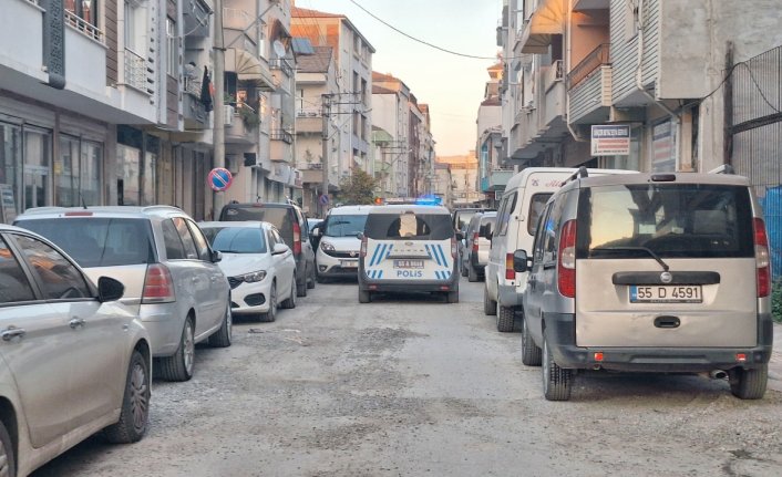 Bafra'da bıçaklı kavgada bir kişi yaralandı